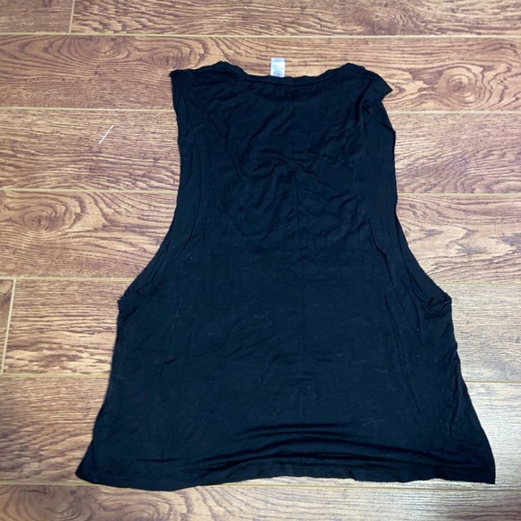 Workout tank top - Picture 2 of 2